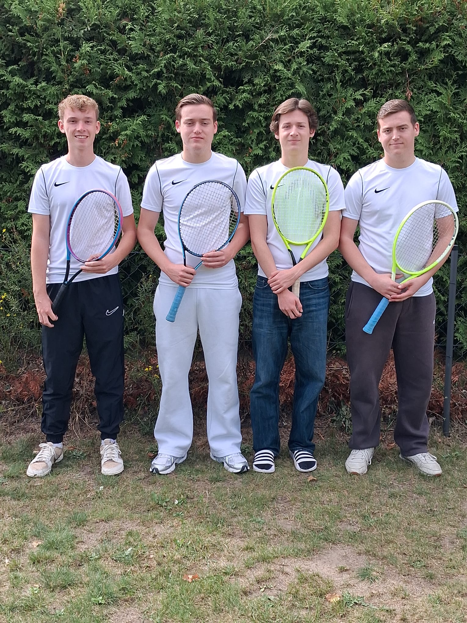 Tennis Herren: Starke Premierensaison mit Platz zwei
